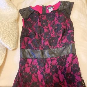 Trixxi Form-Fitted Lace Cocktail Dress, Size 3